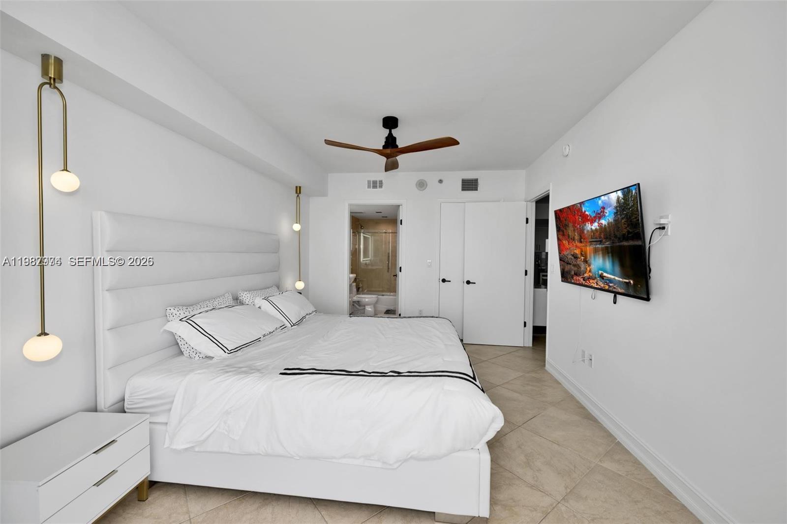 image Beach Club 224