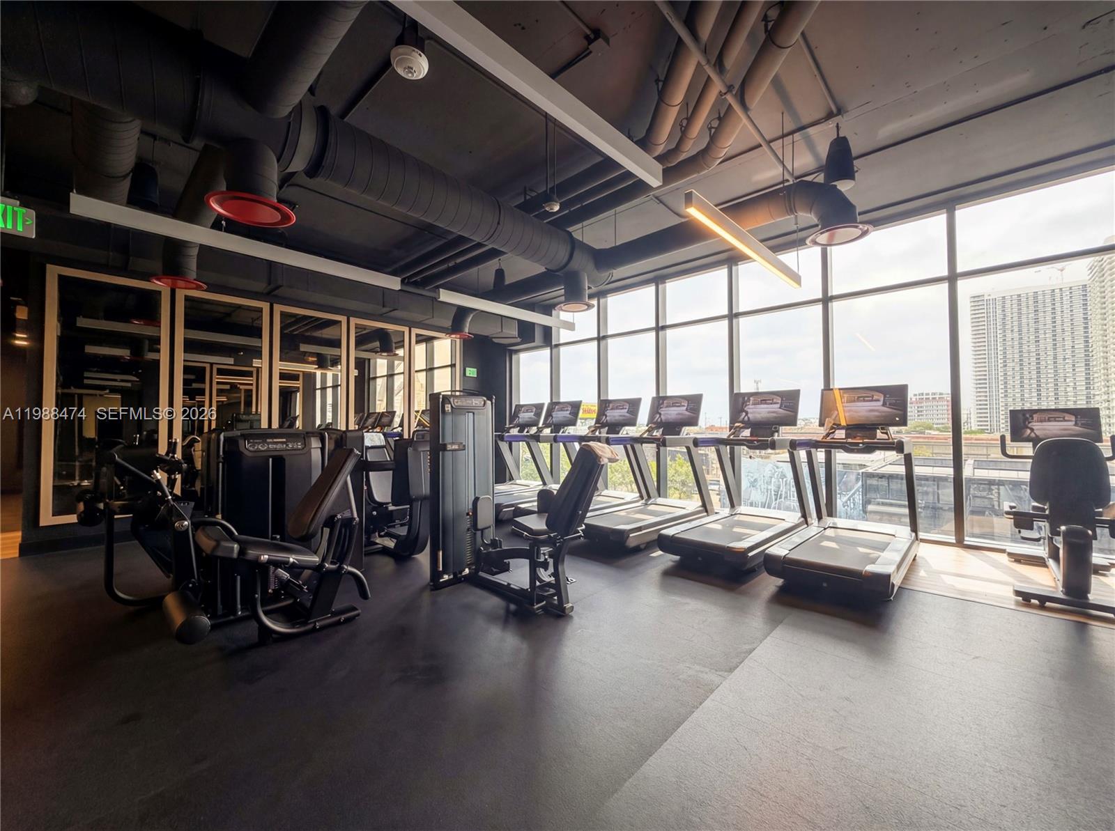 image E11EVEN Hotel & Residences20