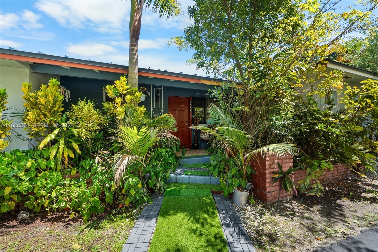 6005 SW 64th Pl South Miami, FL 33143