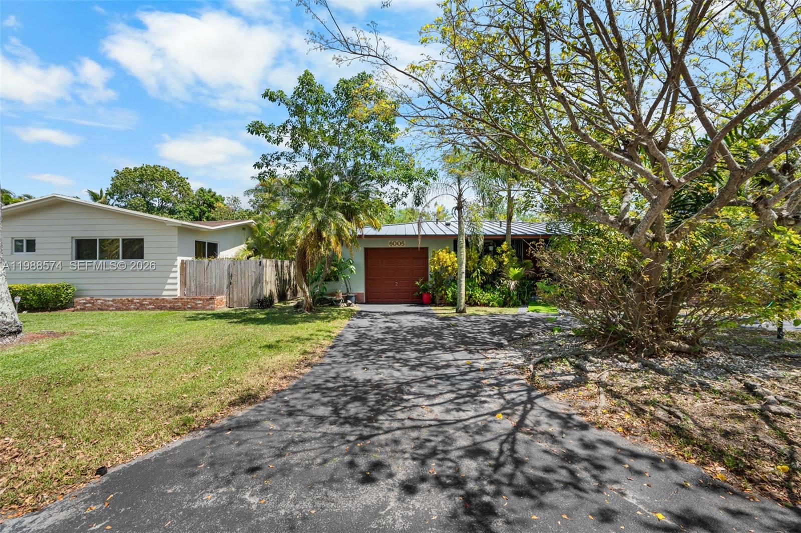 6005 SW 64th Pl South Miami, FL 33143