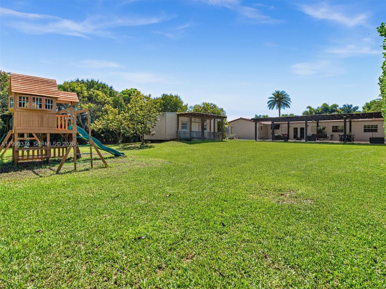 14051 SW 15th Ct Davie, FL 33325