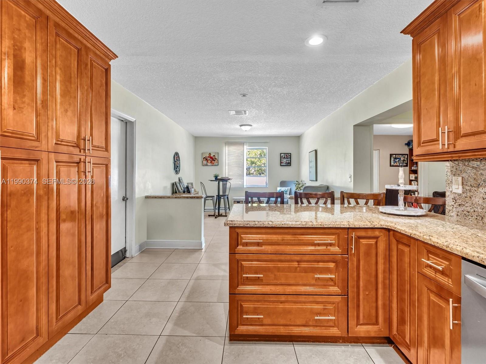 14051 SW 15th Ct Davie, FL 33325