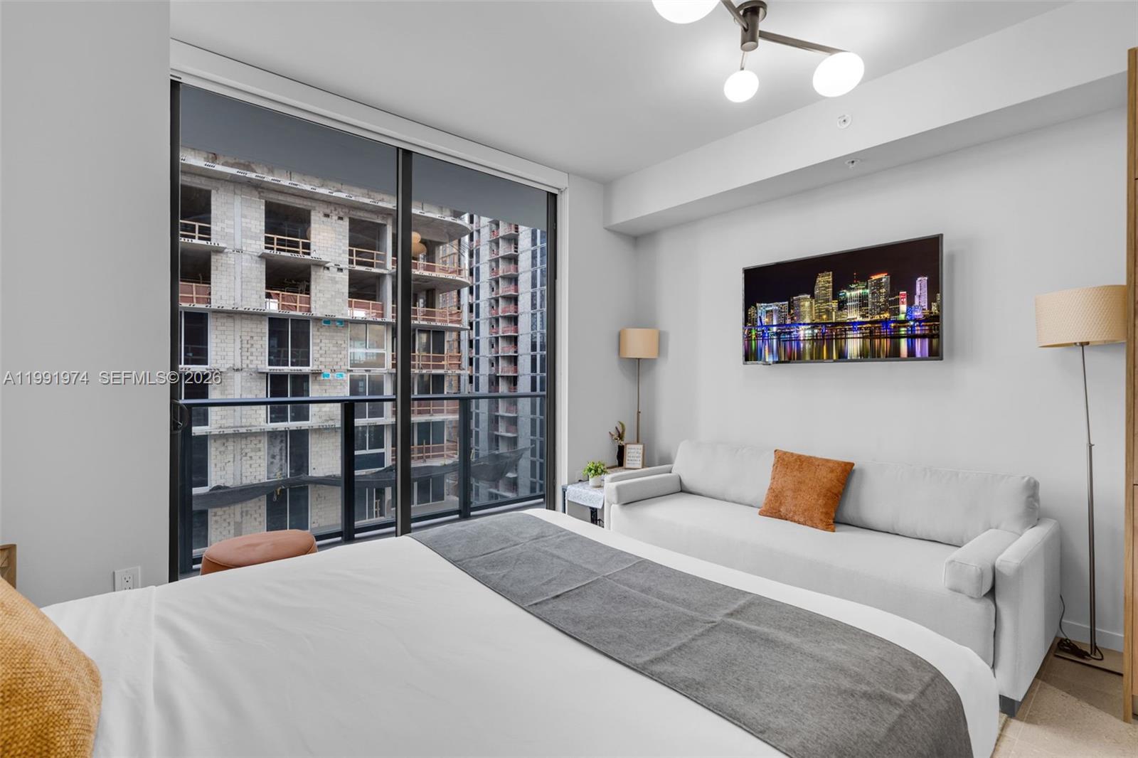 image The Crosby Miami Worldcenter10