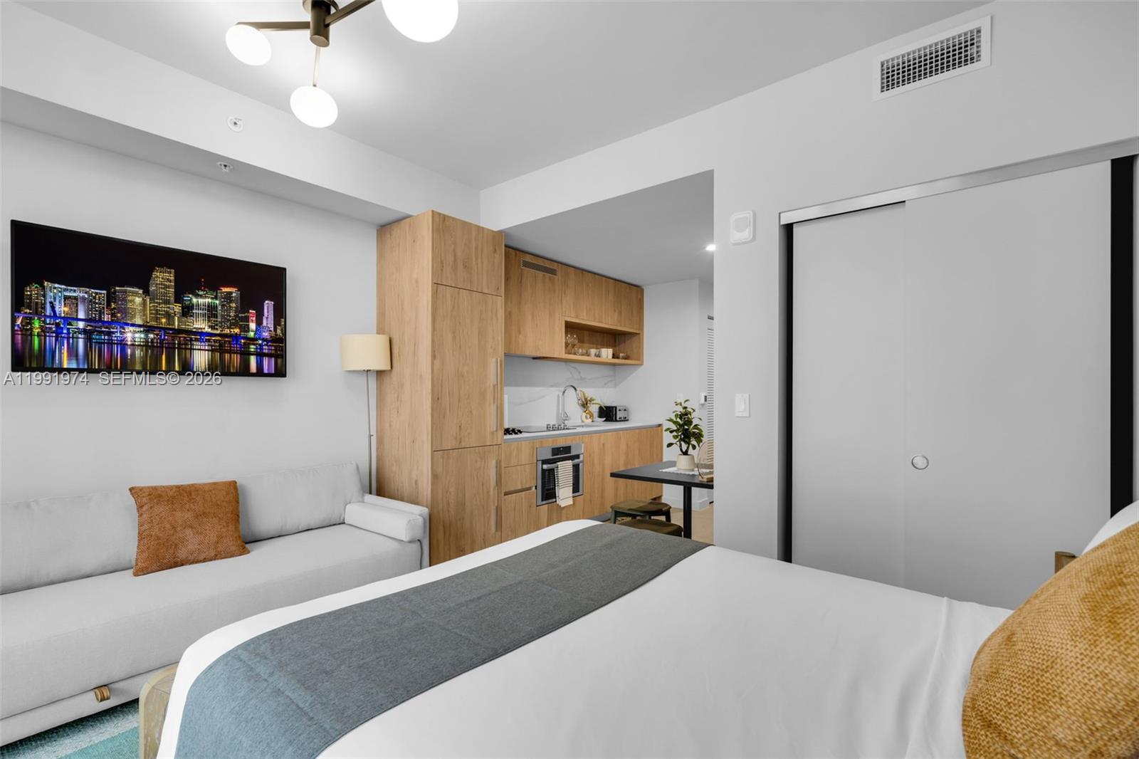 image The Crosby Miami Worldcenter11