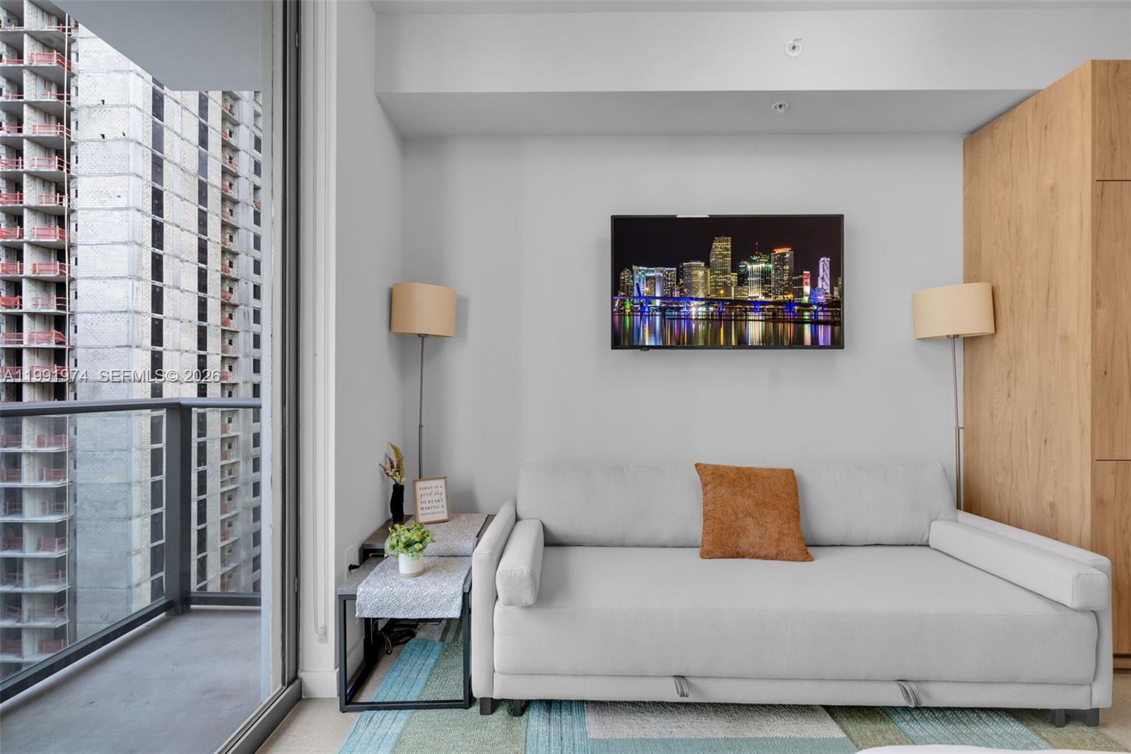 image The Crosby Miami Worldcenter12