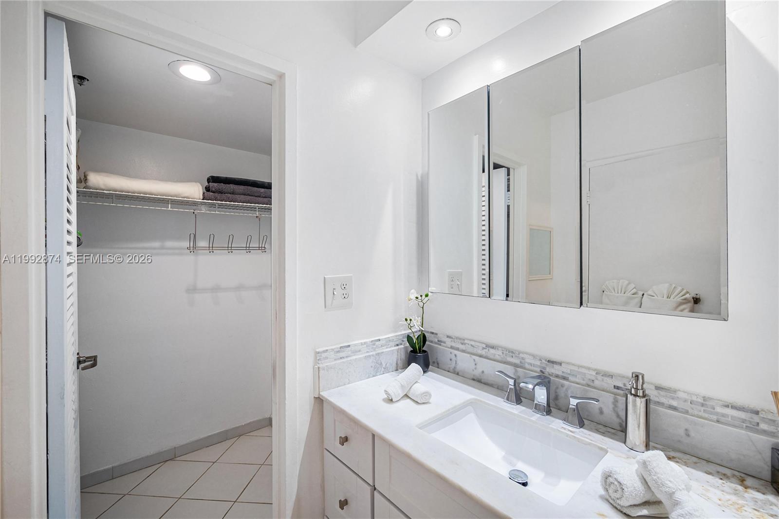 100 Lincoln Rd #515 Miami Beach, FL 33139