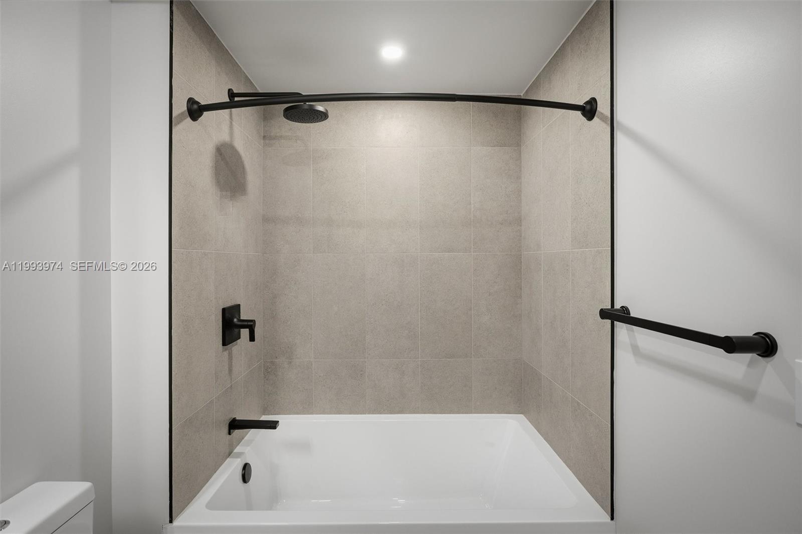 image 501 FIRST Residences12