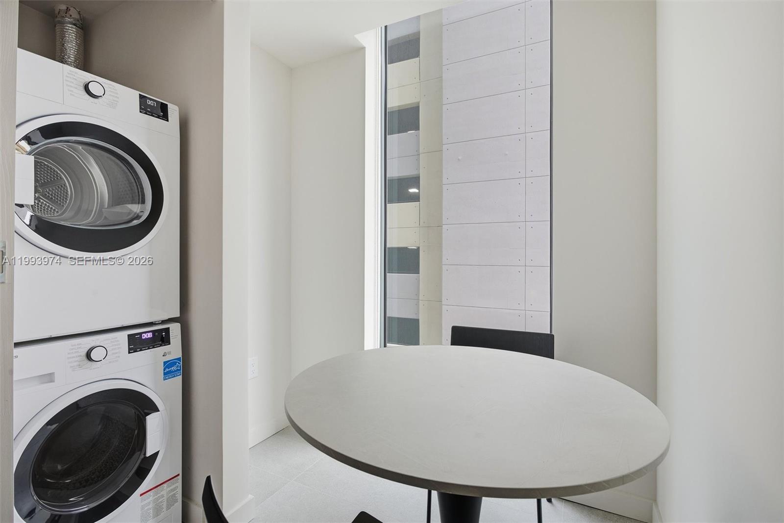 image 501 FIRST Residences20