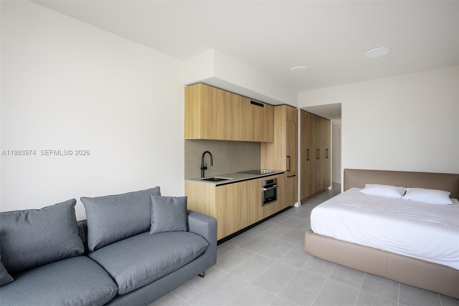 image 501 FIRST Residences7