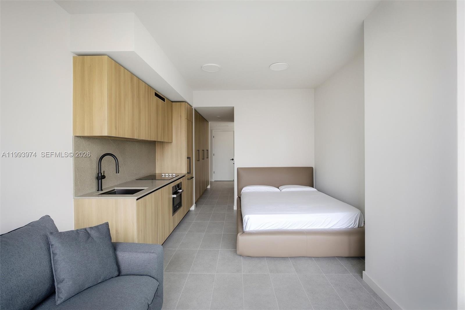 image 501 FIRST Residences8