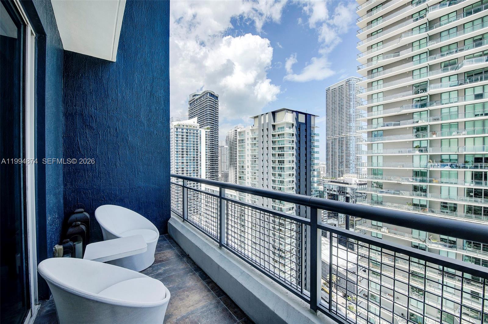 image Infinity at Brickell11