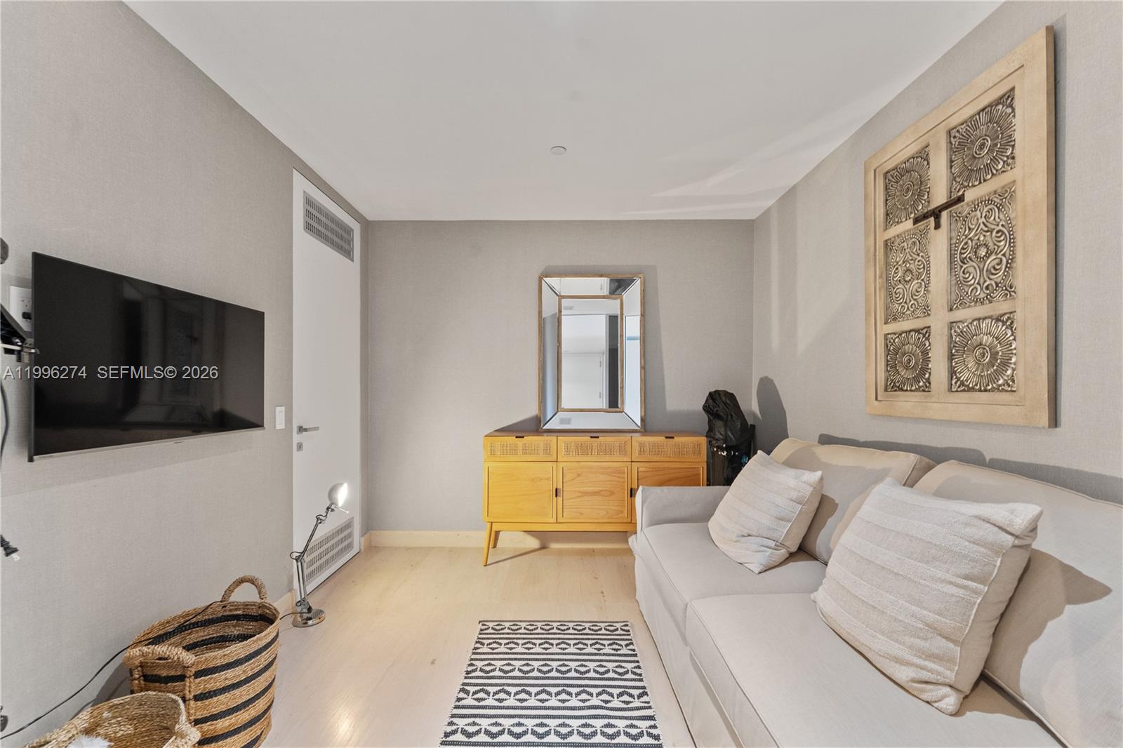 18975 Collins Ave #603 Sunny Isles Beach, FL 33160