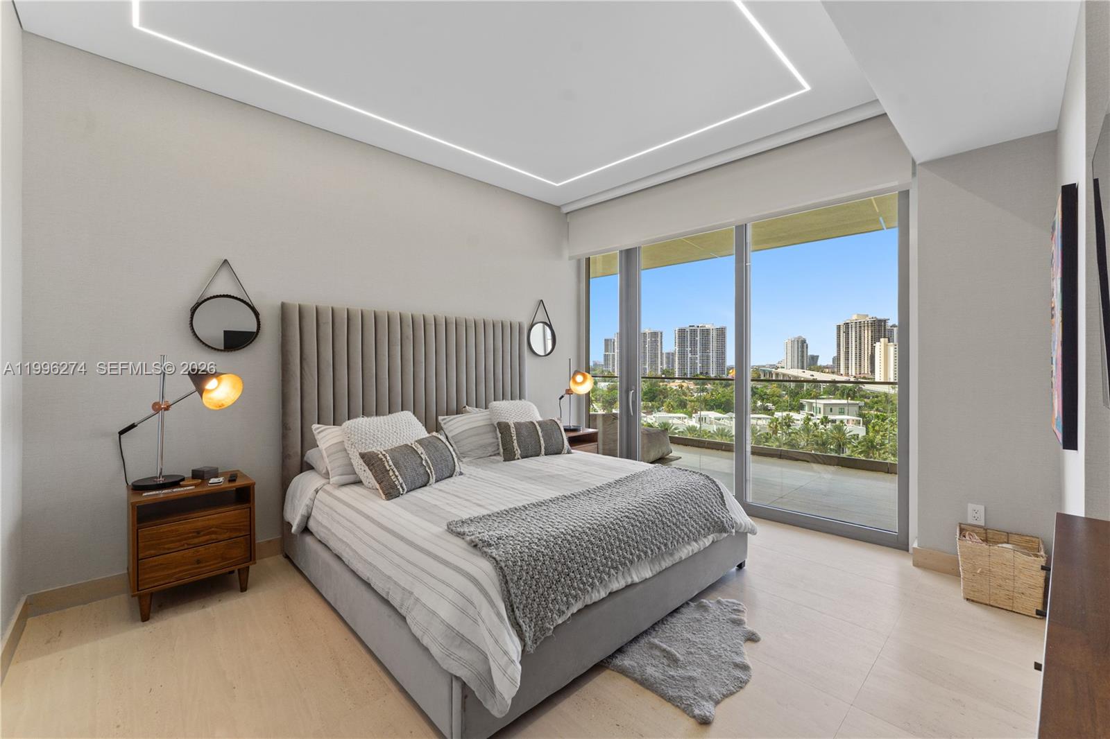 18975 Collins Ave #603 Sunny Isles Beach, FL 33160