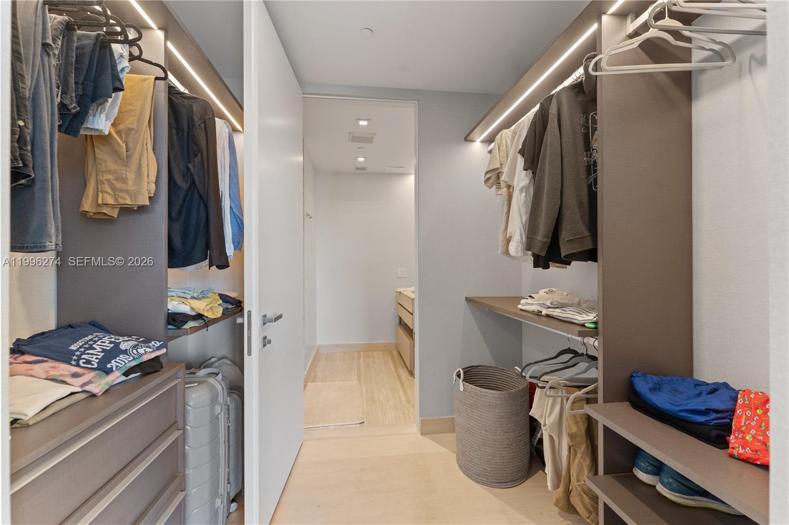 18975 Collins Ave #603 Sunny Isles Beach, FL 33160