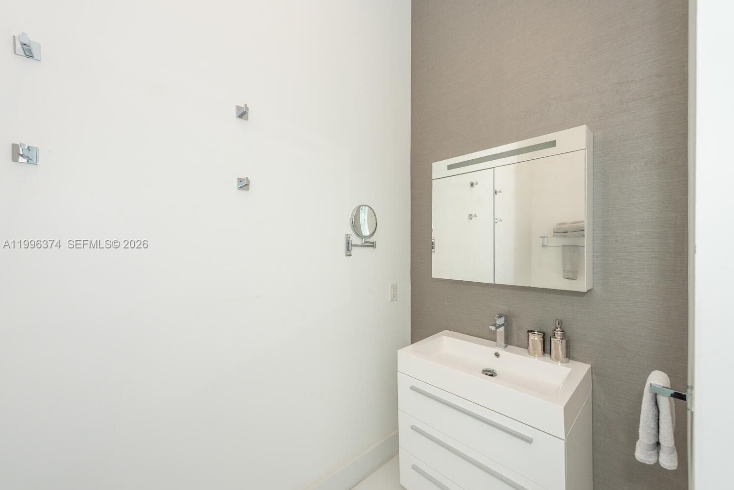 13145 Coronado Ln North Miami, FL 33181