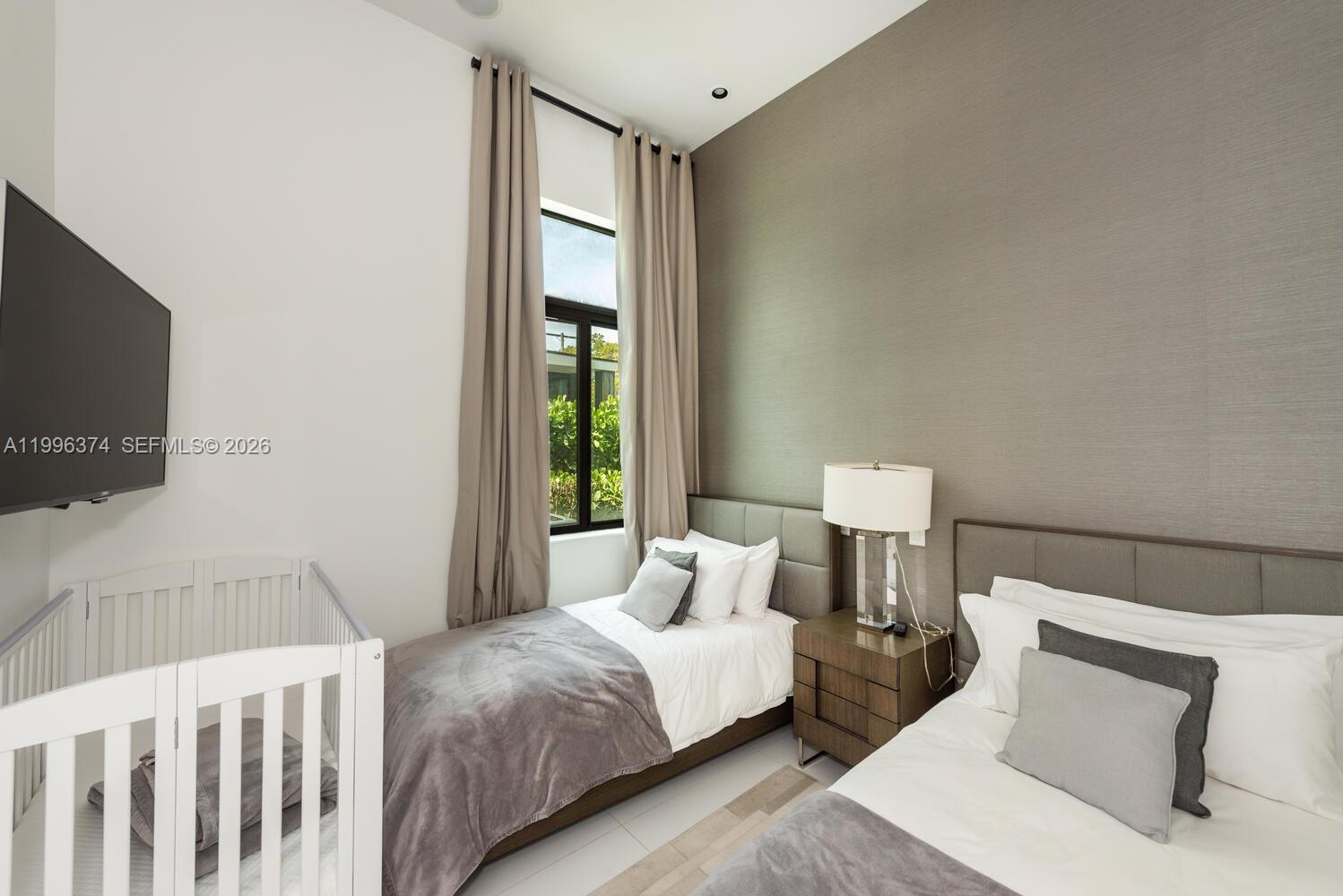 13145 Coronado Ln North Miami, FL 33181