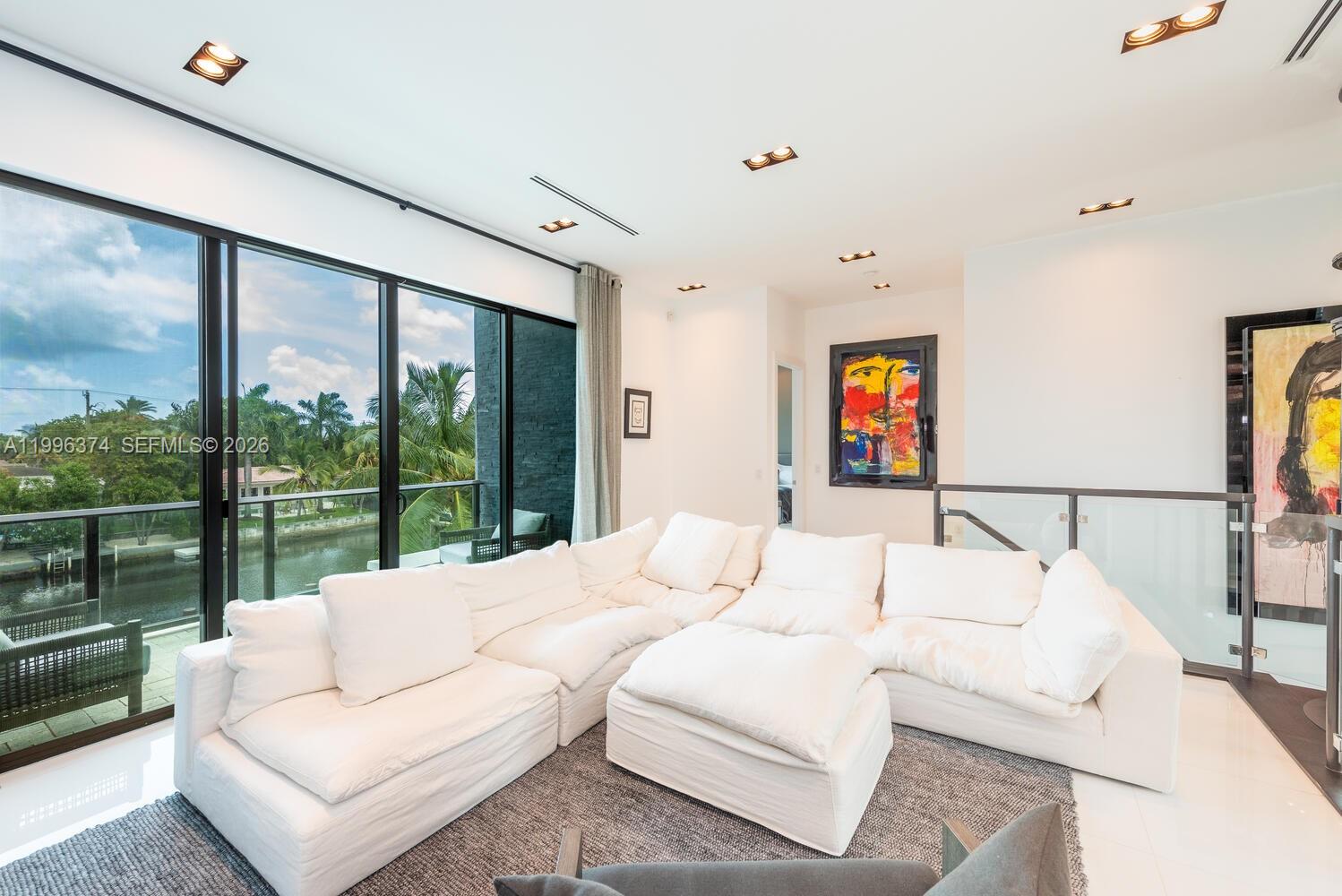 13145 Coronado Ln North Miami, FL 33181