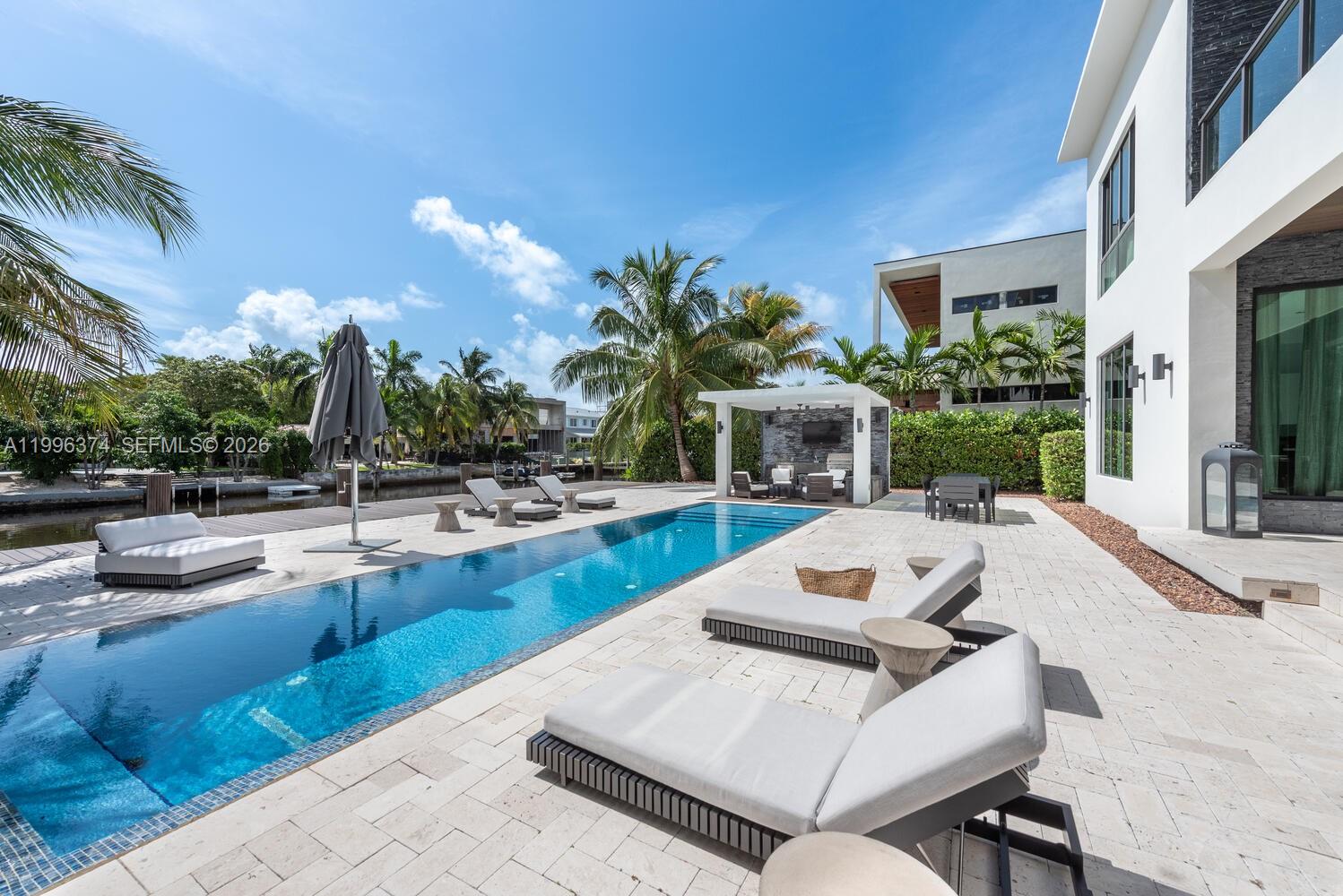 13145 Coronado Ln North Miami, FL 33181