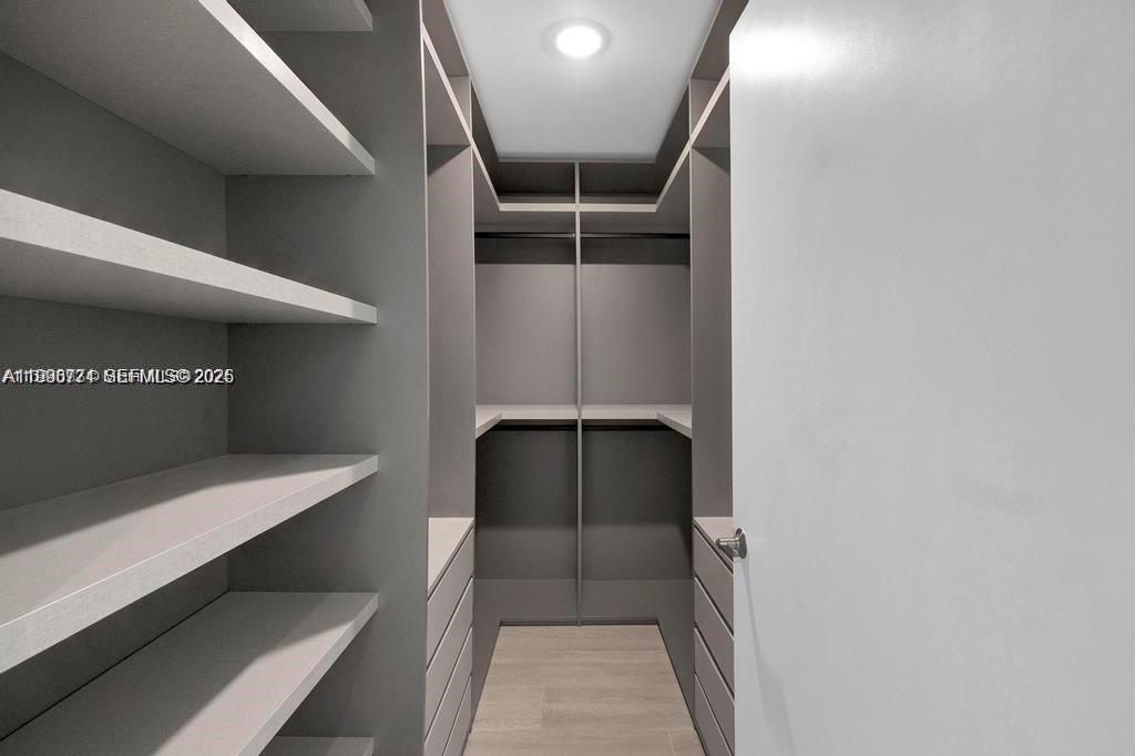 788 NE 23rd St #1402 Miami, FL 33137