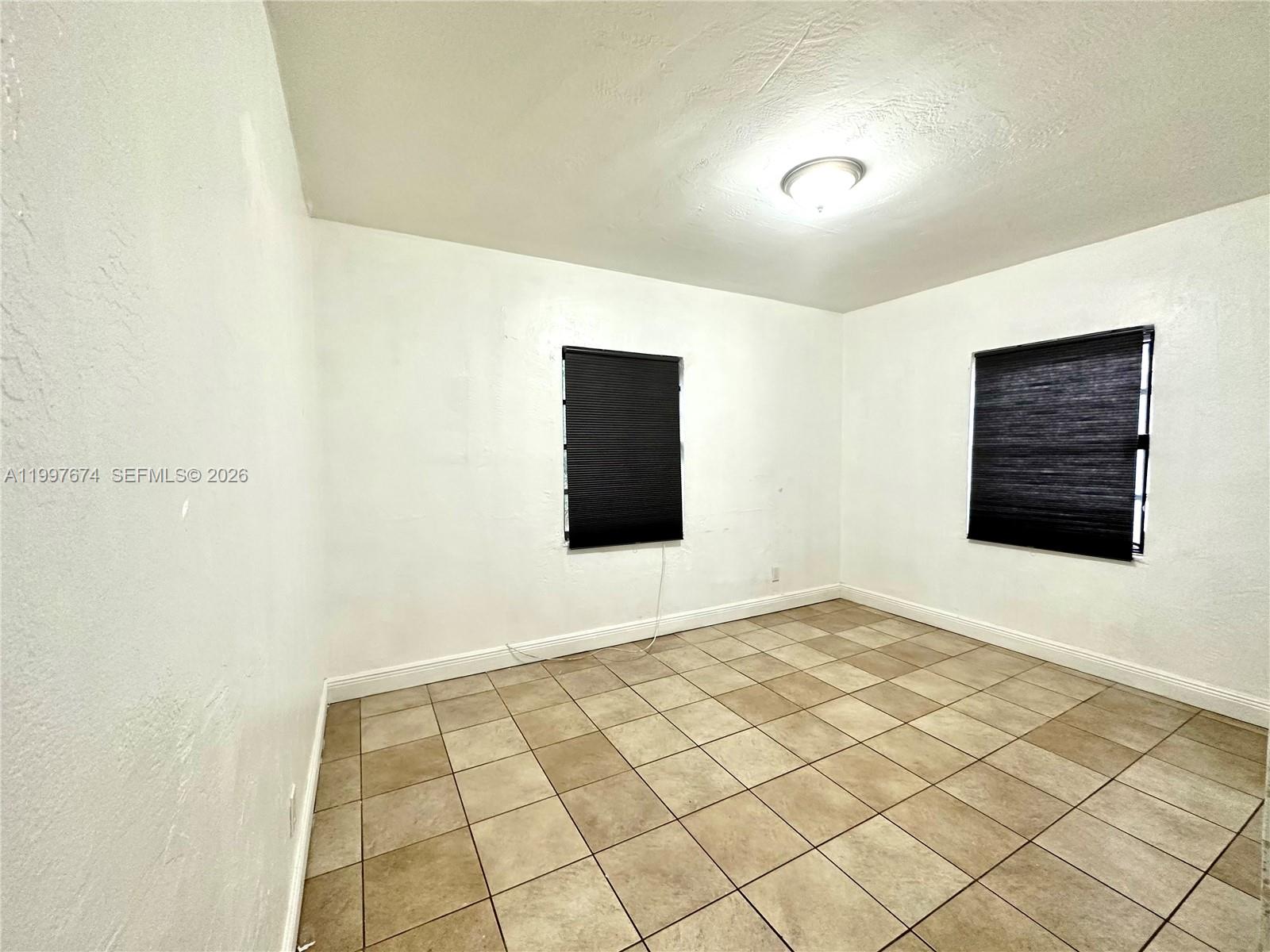 1941 NE 157th Ter North Miami Beach, FL 33162