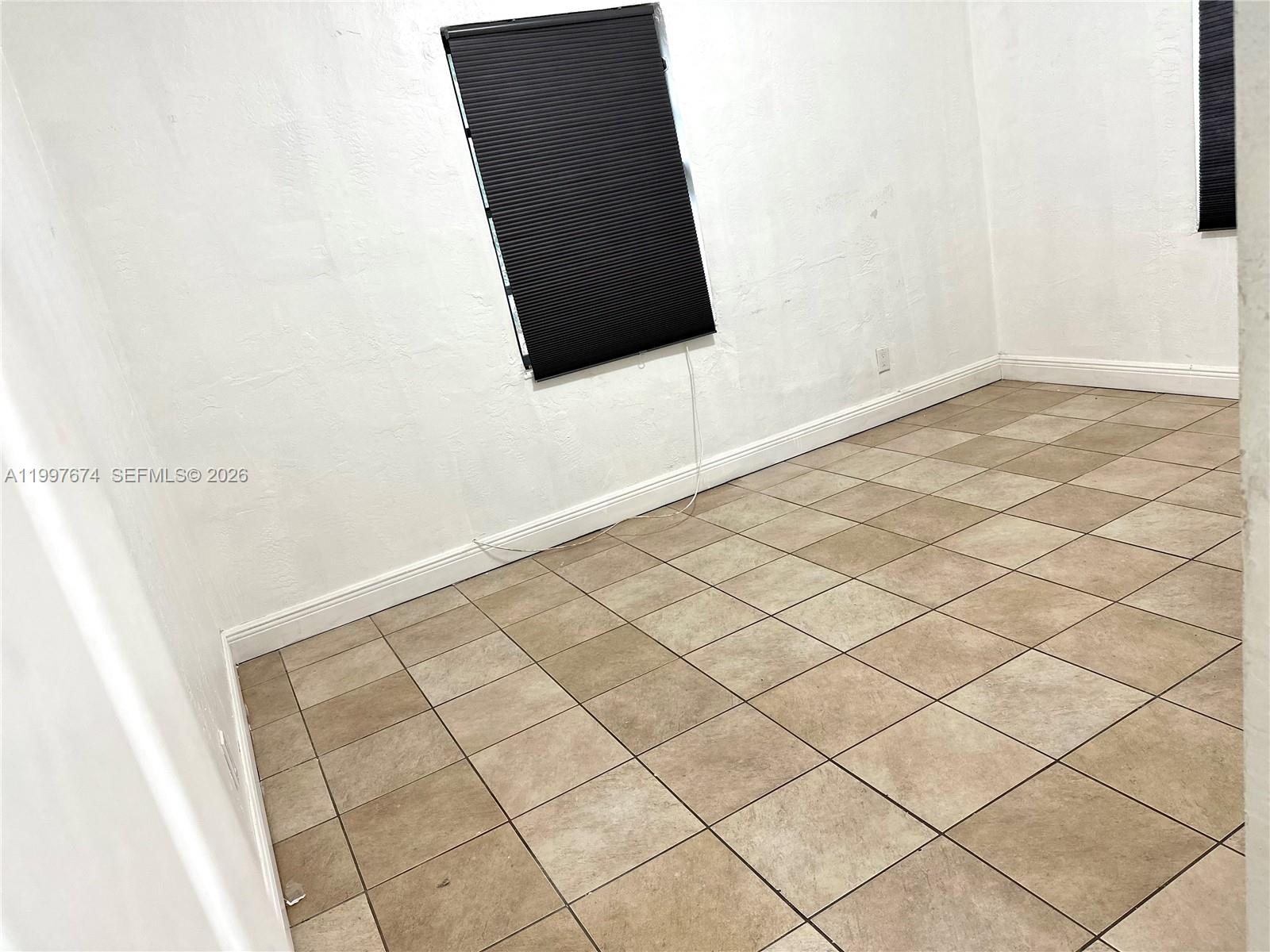 1941 NE 157th Ter North Miami Beach, FL 33162