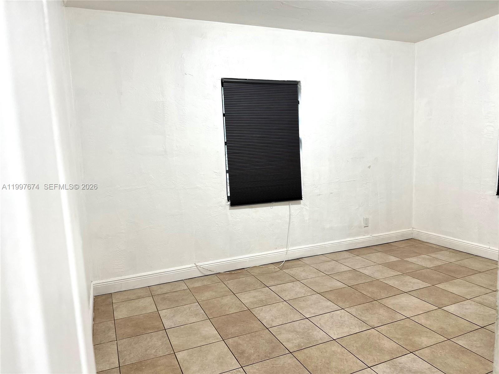 1941 NE 157th Ter North Miami Beach, FL 33162