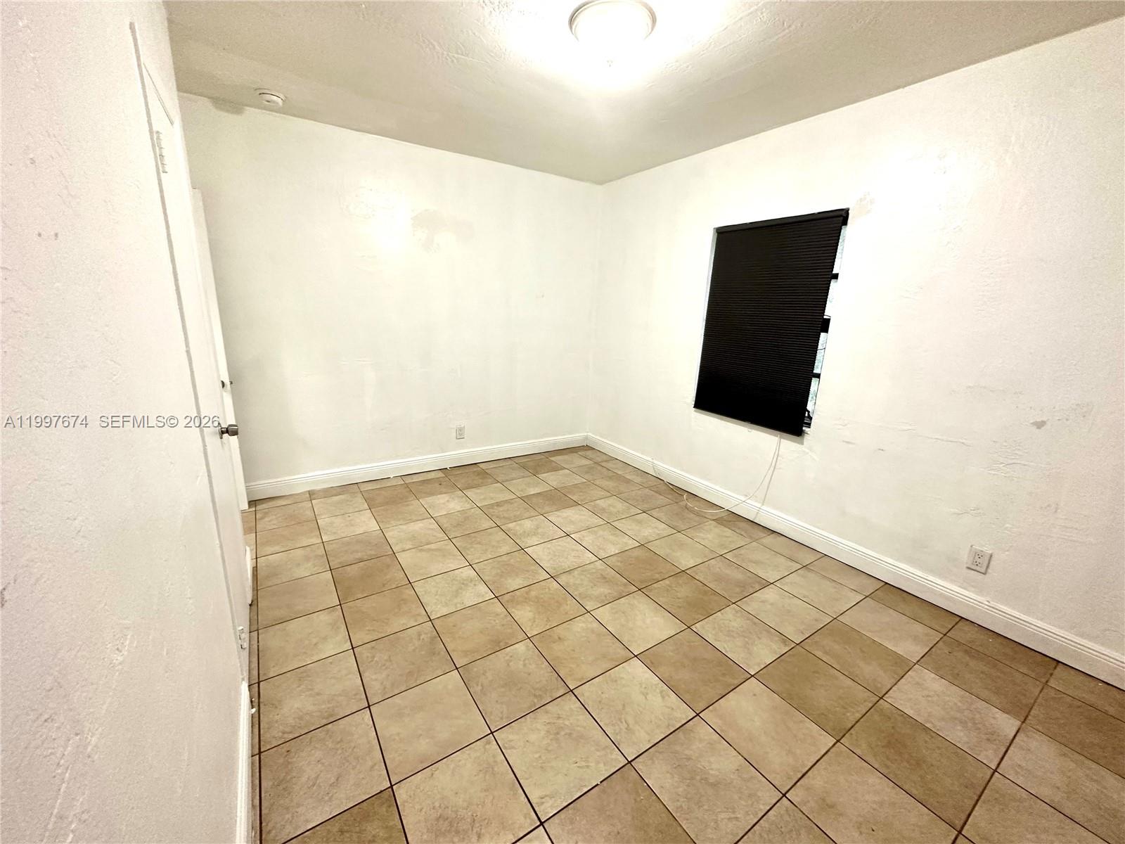 1941 NE 157th Ter North Miami Beach, FL 33162