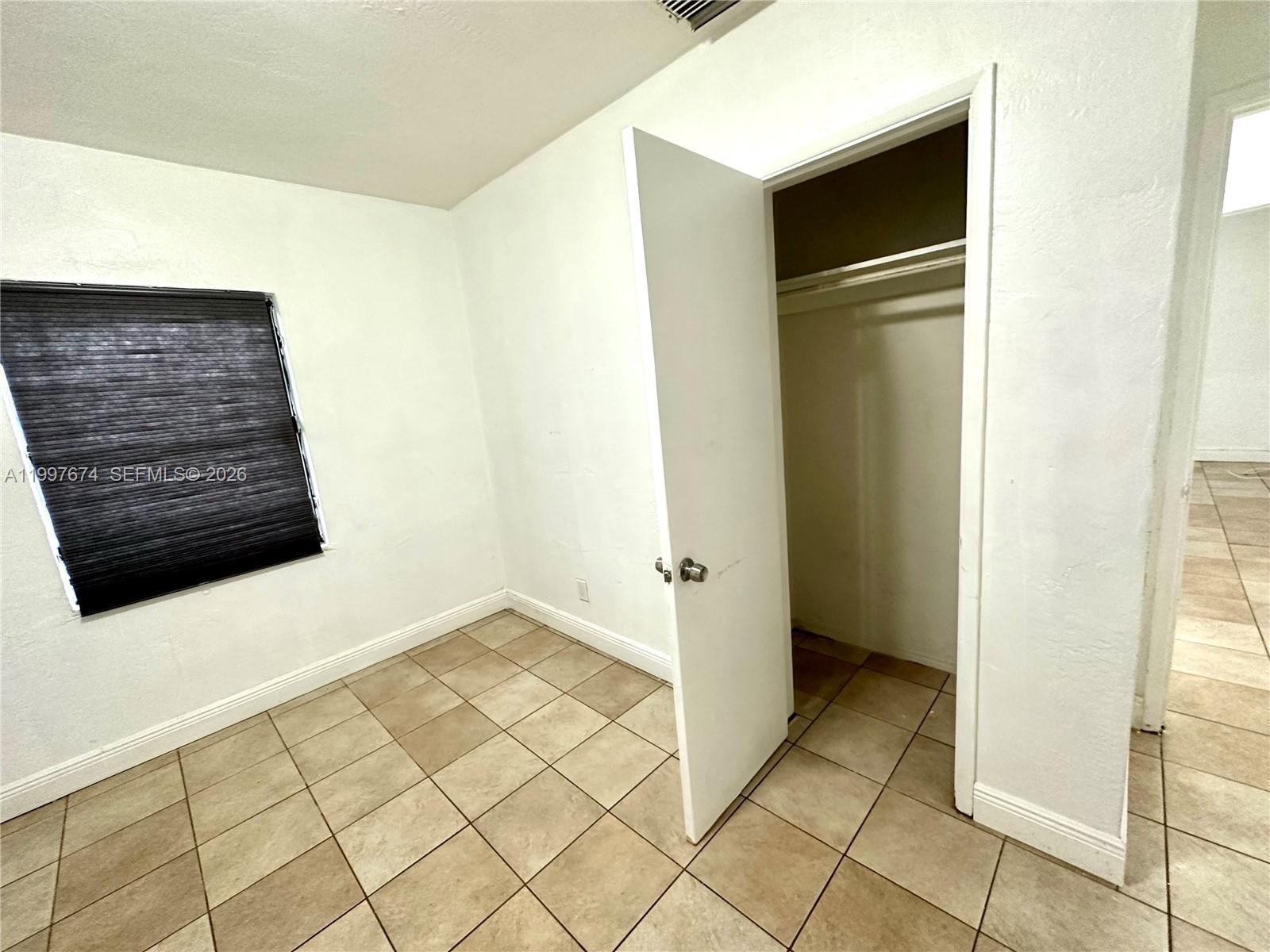 1941 NE 157th Ter North Miami Beach, FL 33162