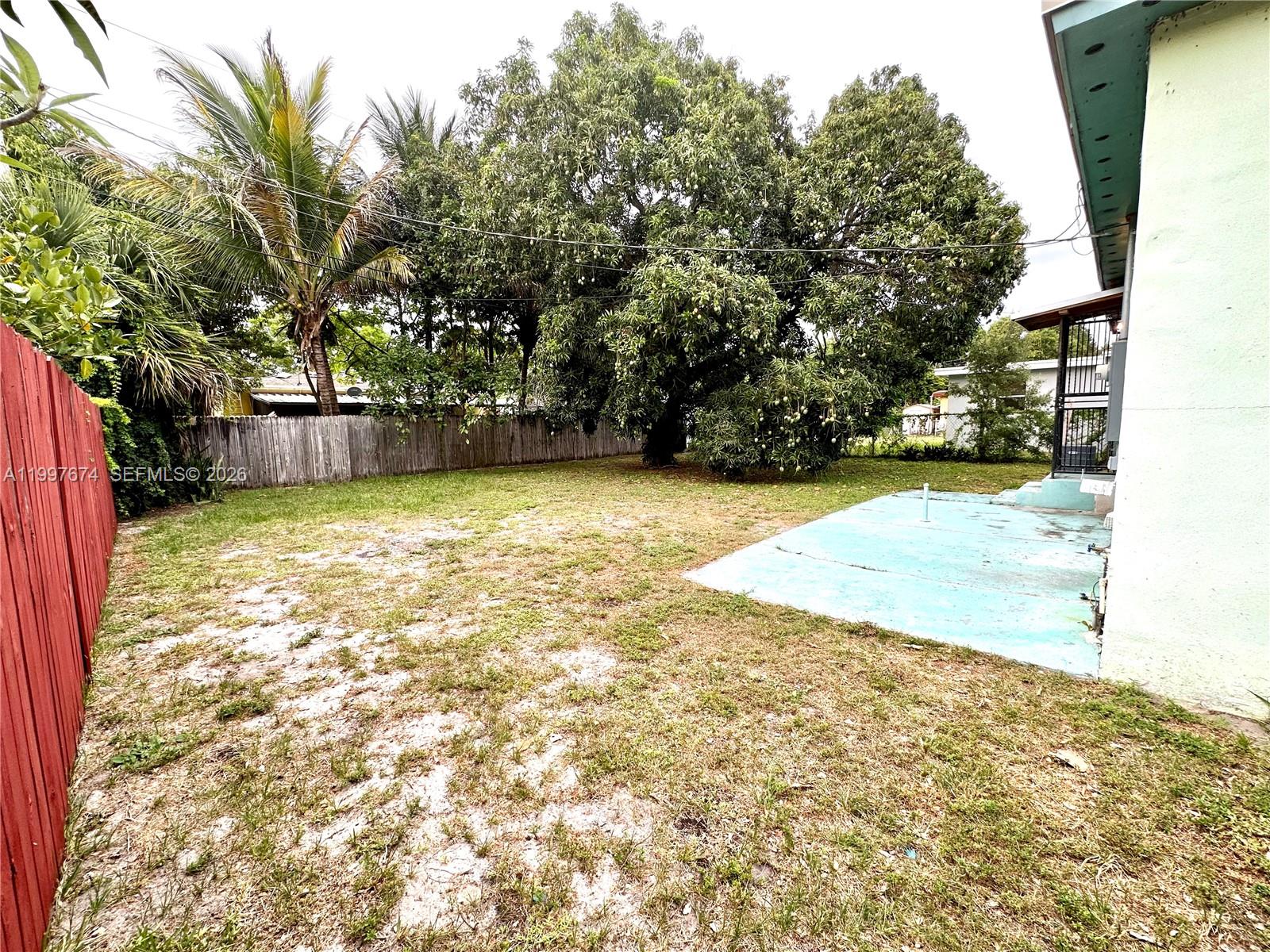 1941 NE 157th Ter North Miami Beach, FL 33162