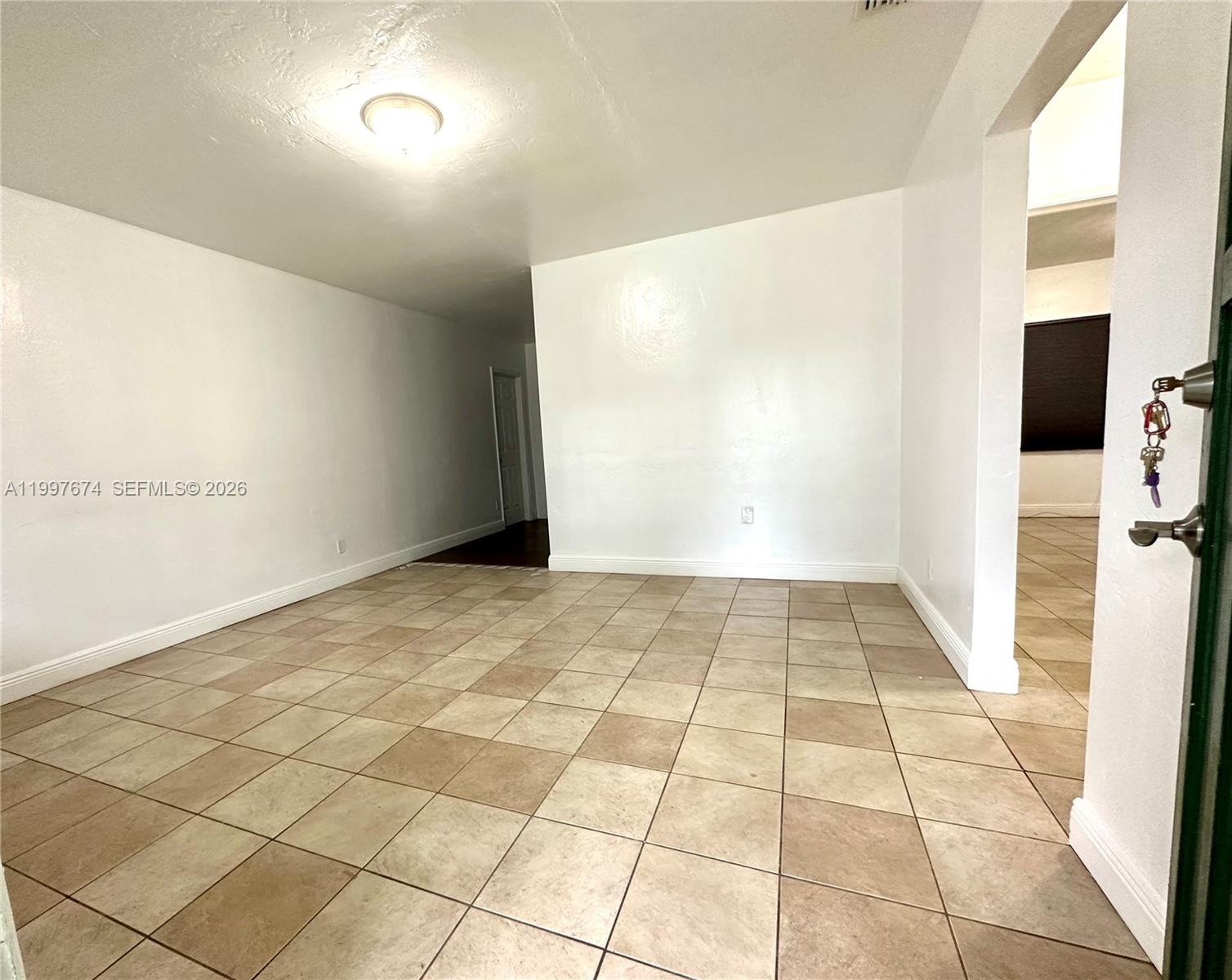1941 NE 157th Ter North Miami Beach, FL 33162