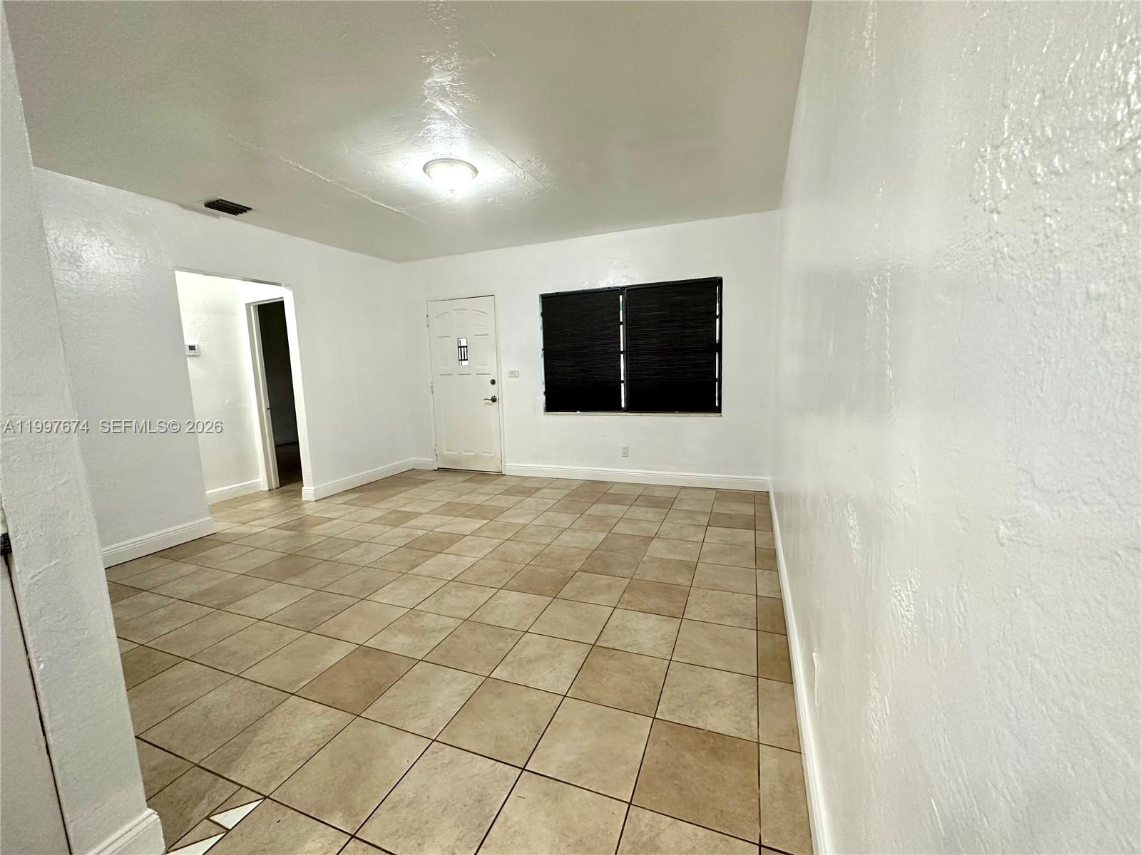 1941 NE 157th Ter North Miami Beach, FL 33162