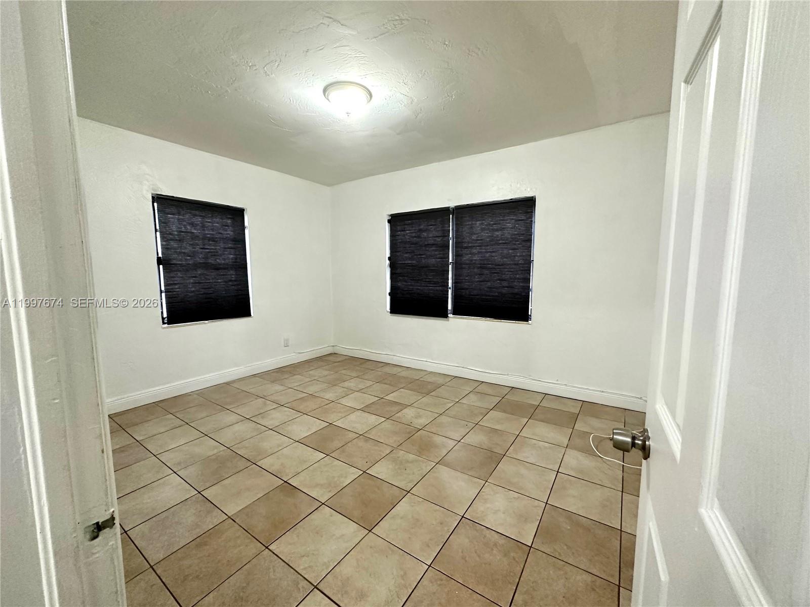 1941 NE 157th Ter North Miami Beach, FL 33162