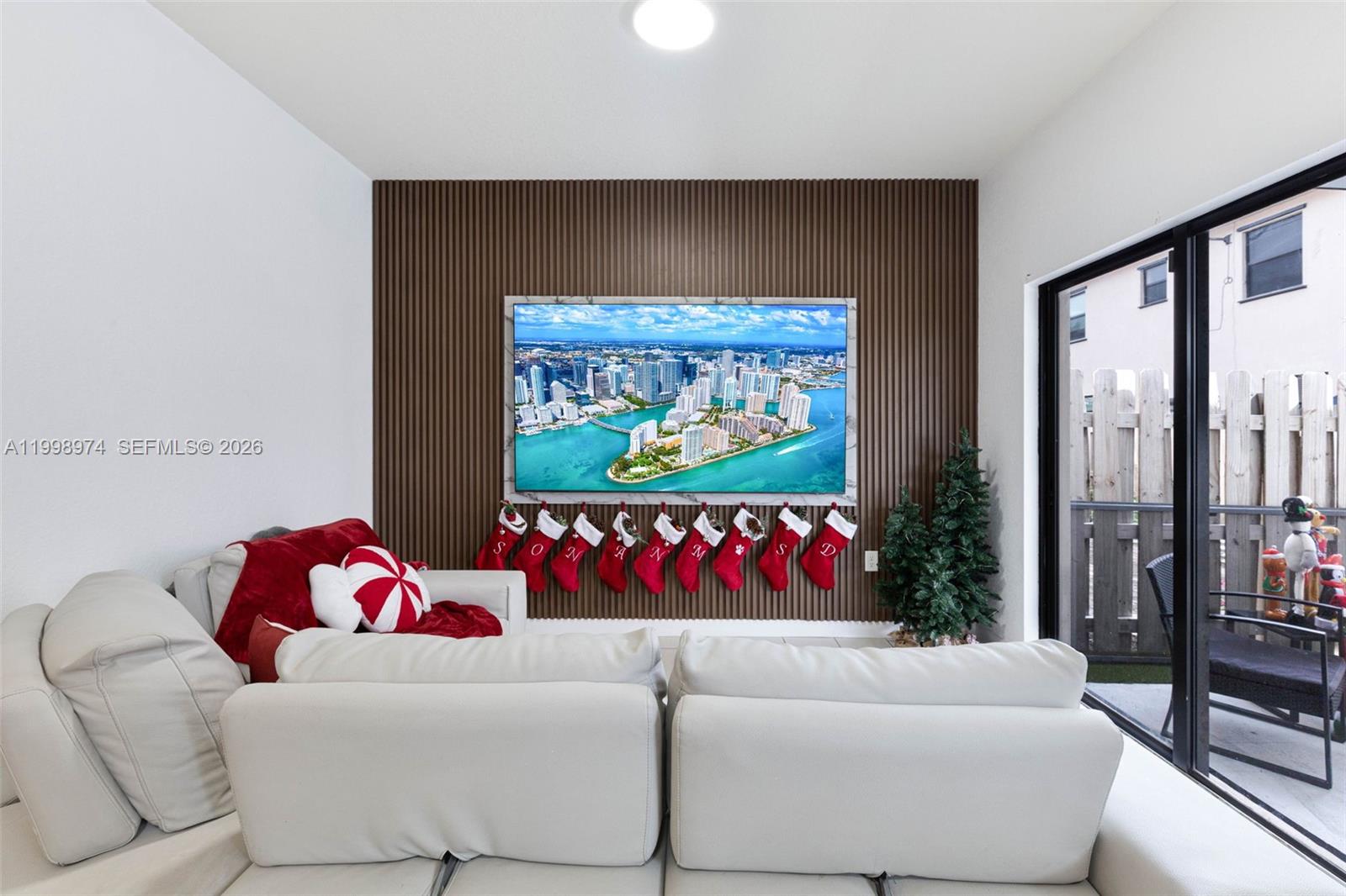 15070 SW 119th Ln Miami, FL 33196