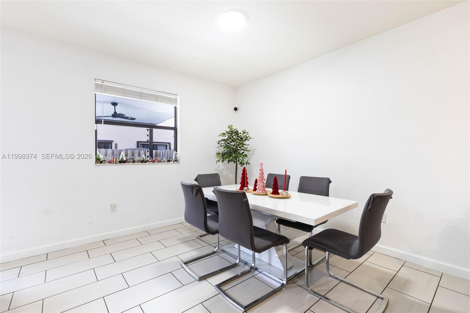 15070 SW 119th Ln Miami, FL 33196