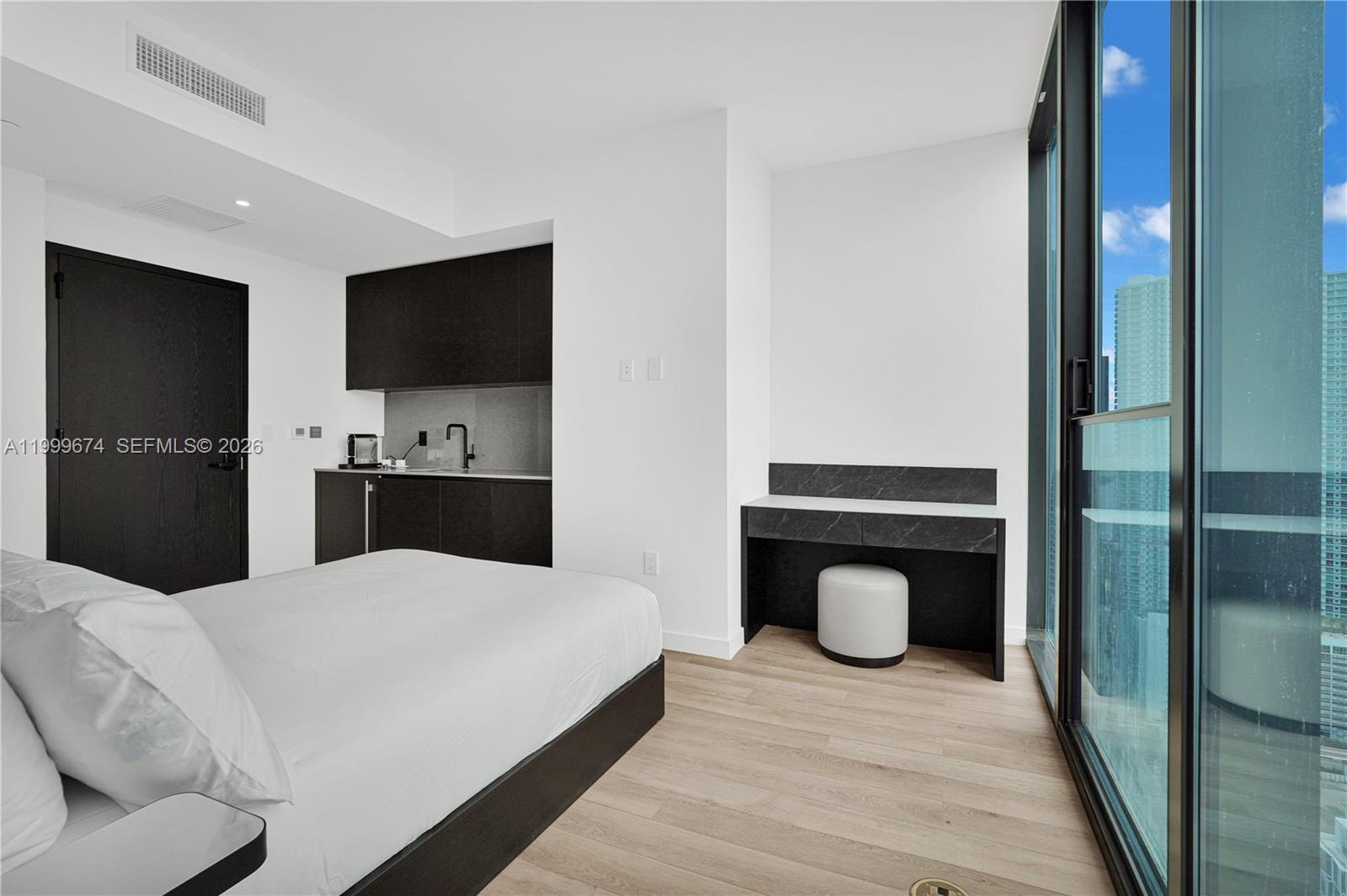 20 NE 11th St #3110 Miami, FL 33132