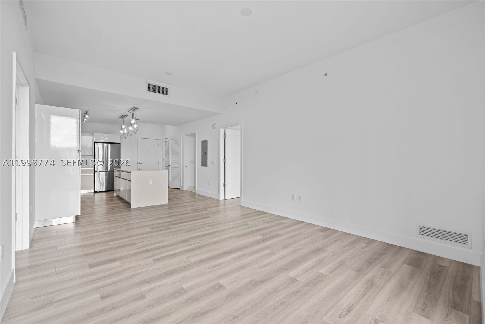 101 Diplomat Pkwy #604 Hallandale Beach, FL 33009
