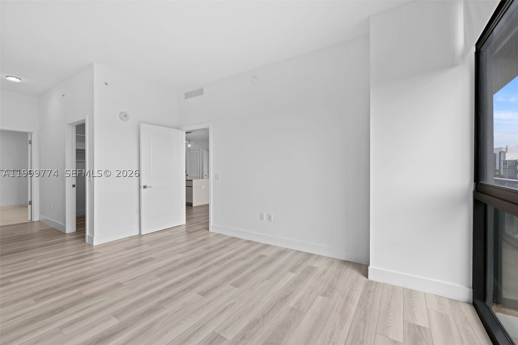 101 Diplomat Pkwy #604 Hallandale Beach, FL 33009
