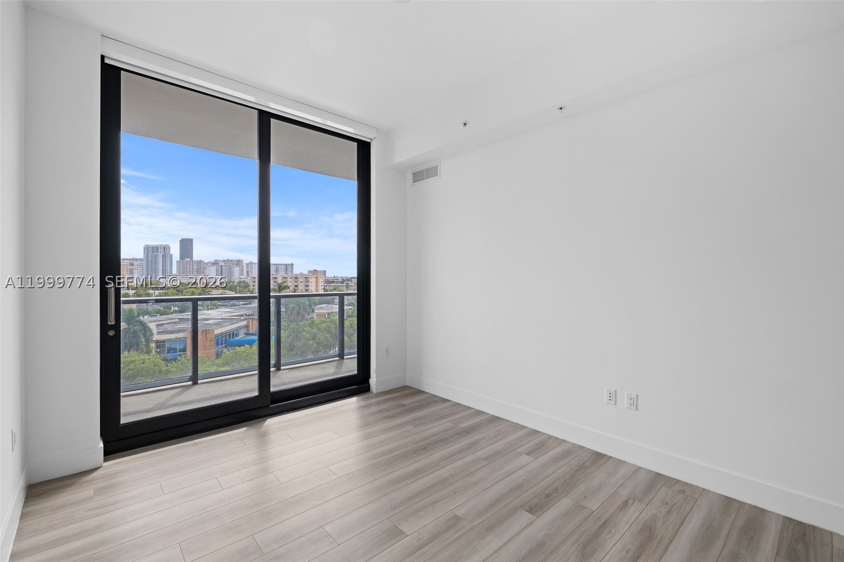 101 Diplomat Pkwy #604 Hallandale Beach, FL 33009