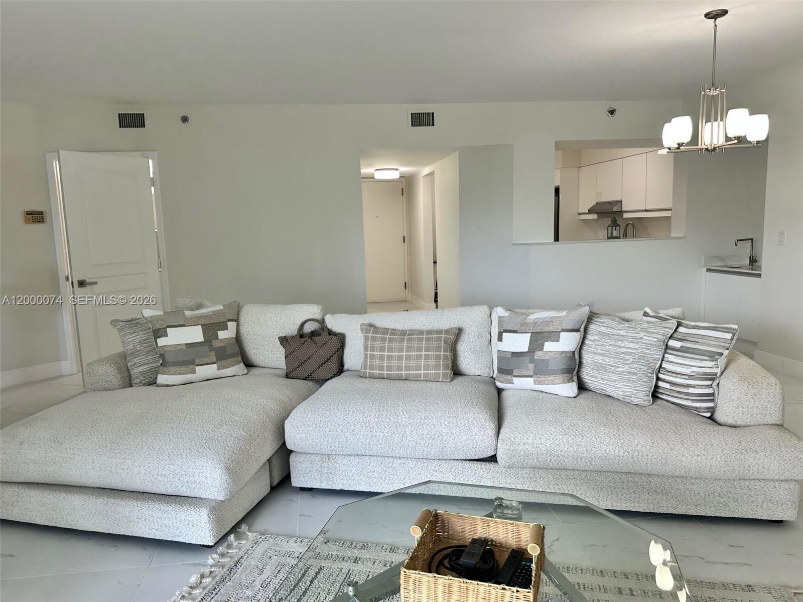 8925 Collins Ave #2J Surfside, FL 33154