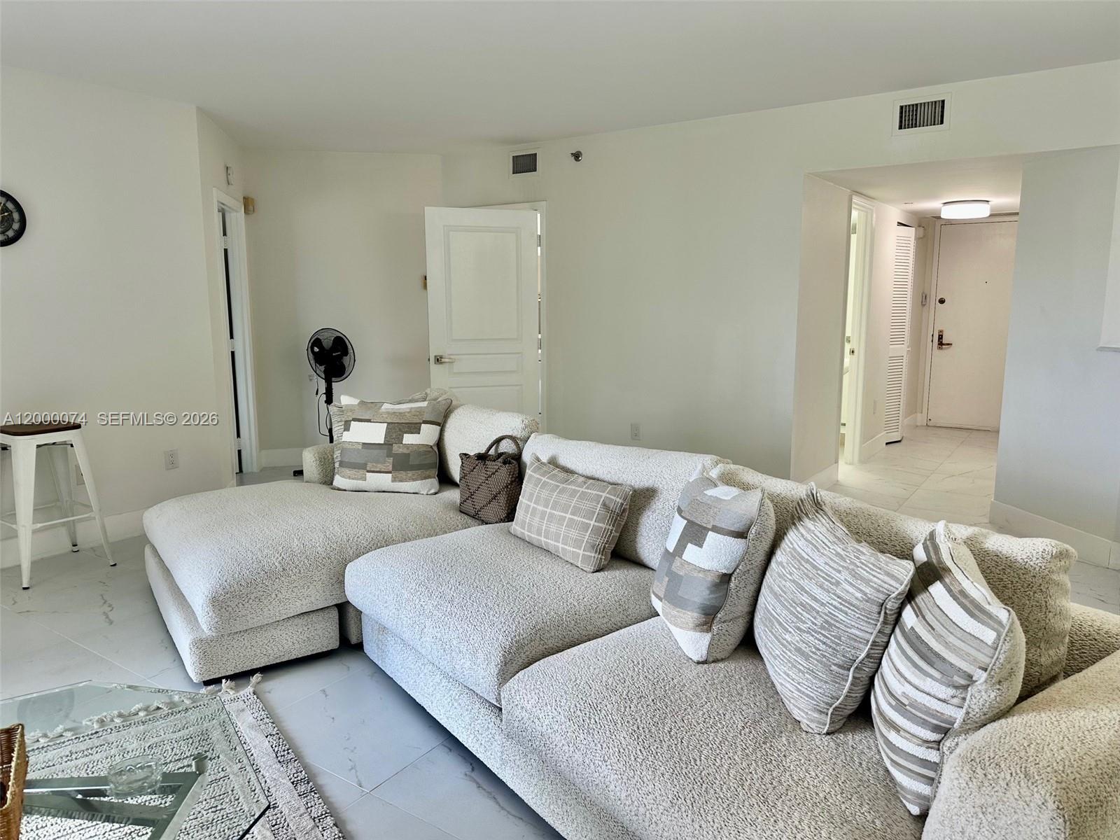 8925 Collins Ave #2J Surfside, FL 33154