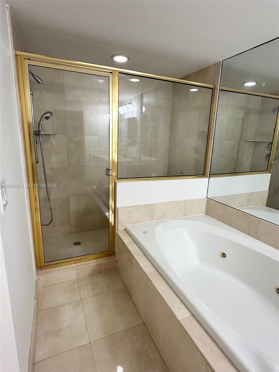 8925 Collins Ave #2J Surfside, FL 33154