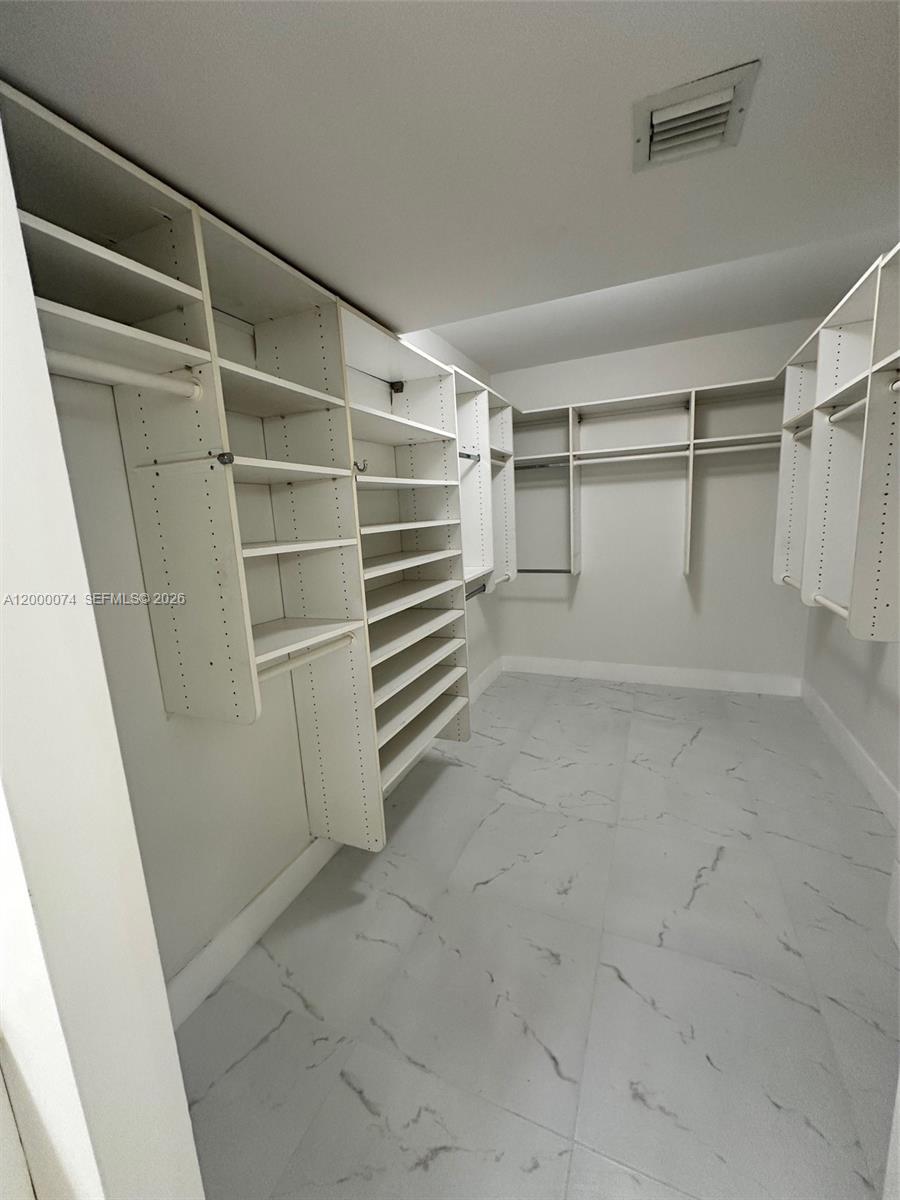 8925 Collins Ave #2J Surfside, FL 33154