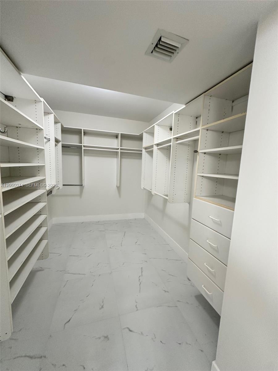 8925 Collins Ave #2J Surfside, FL 33154