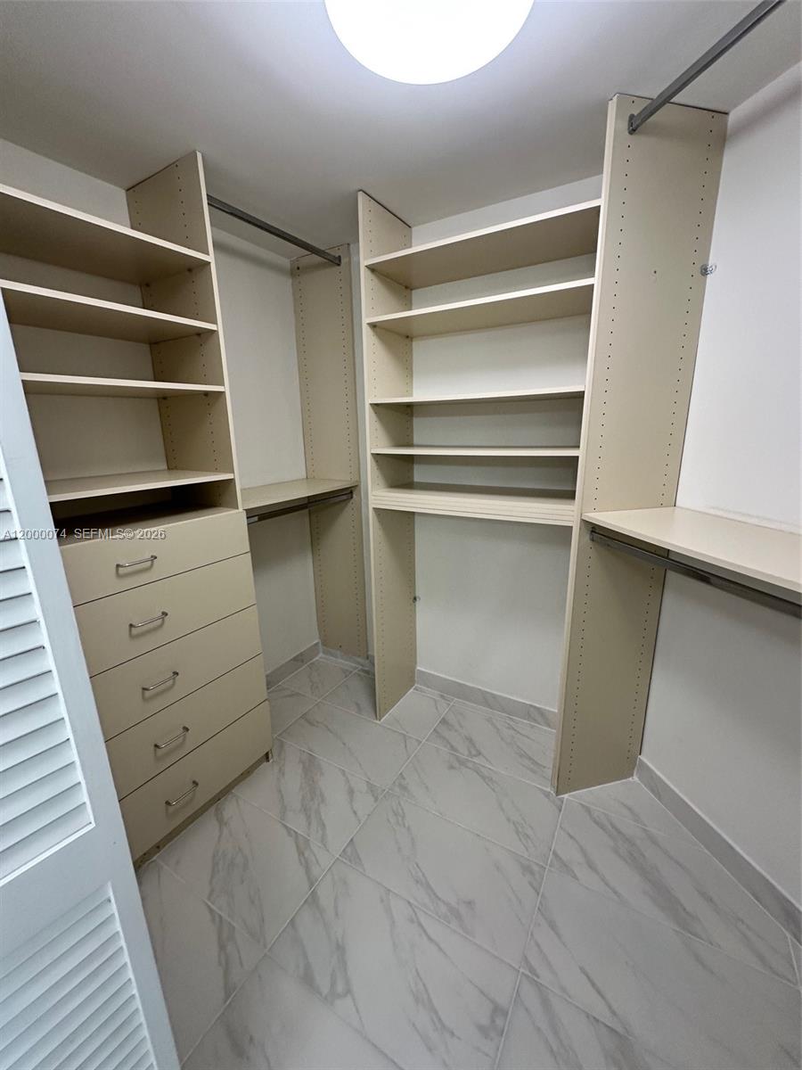 8925 Collins Ave #2J Surfside, FL 33154