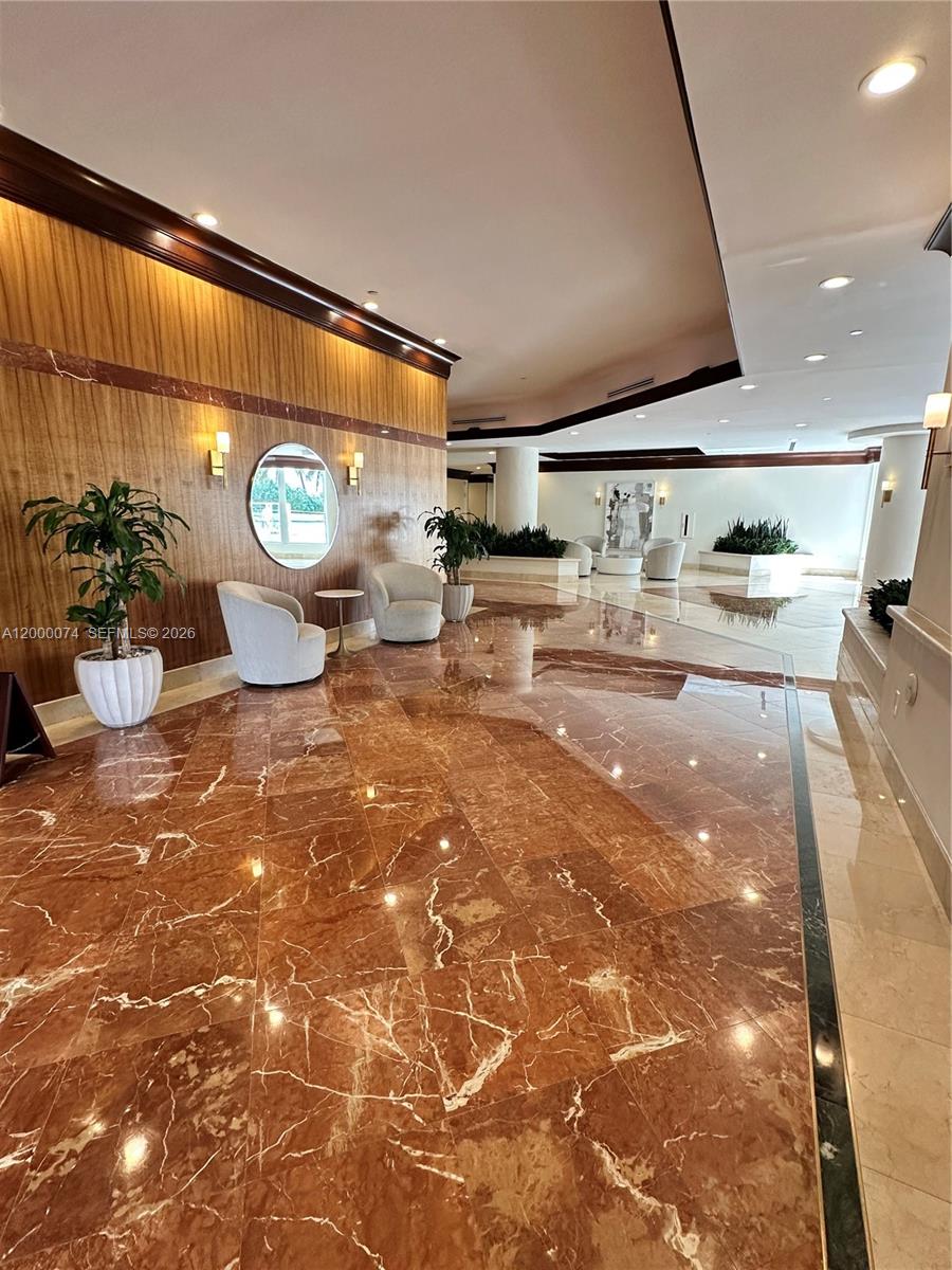8925 Collins Ave #2J Surfside, FL 33154