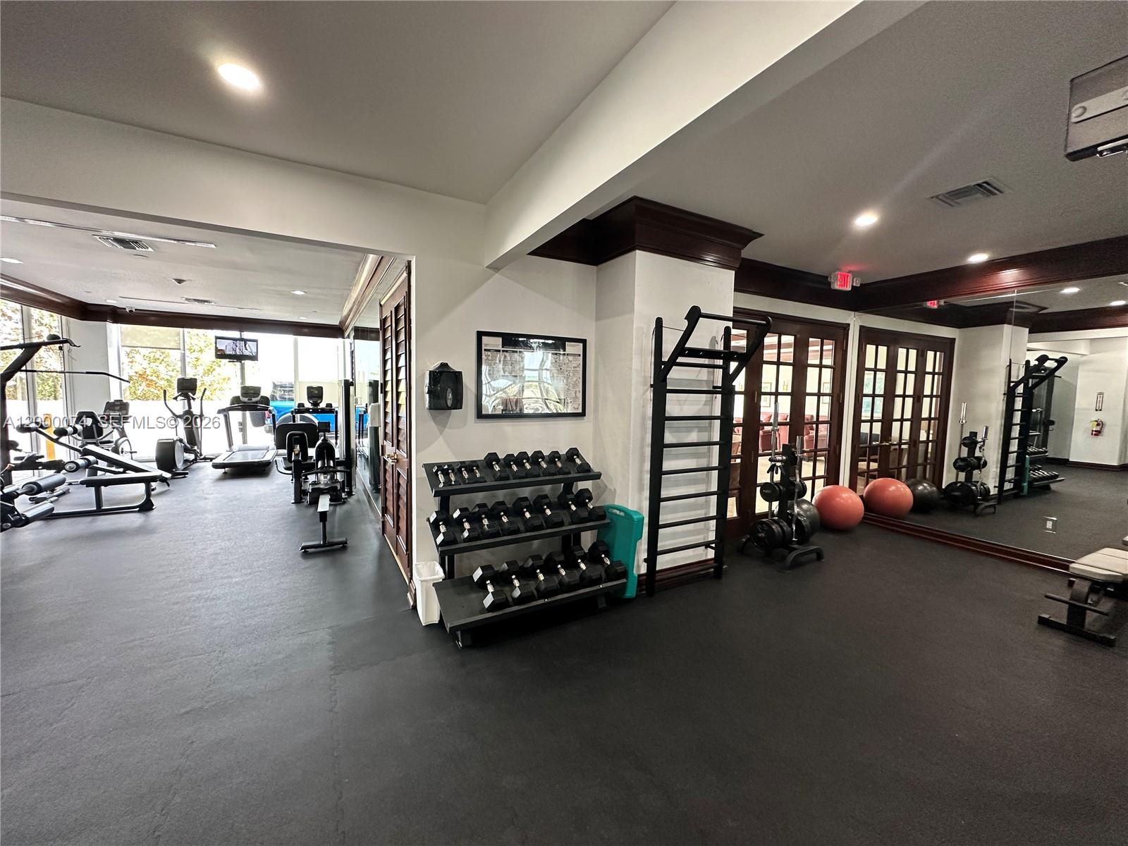 8925 Collins Ave #2J Surfside, FL 33154