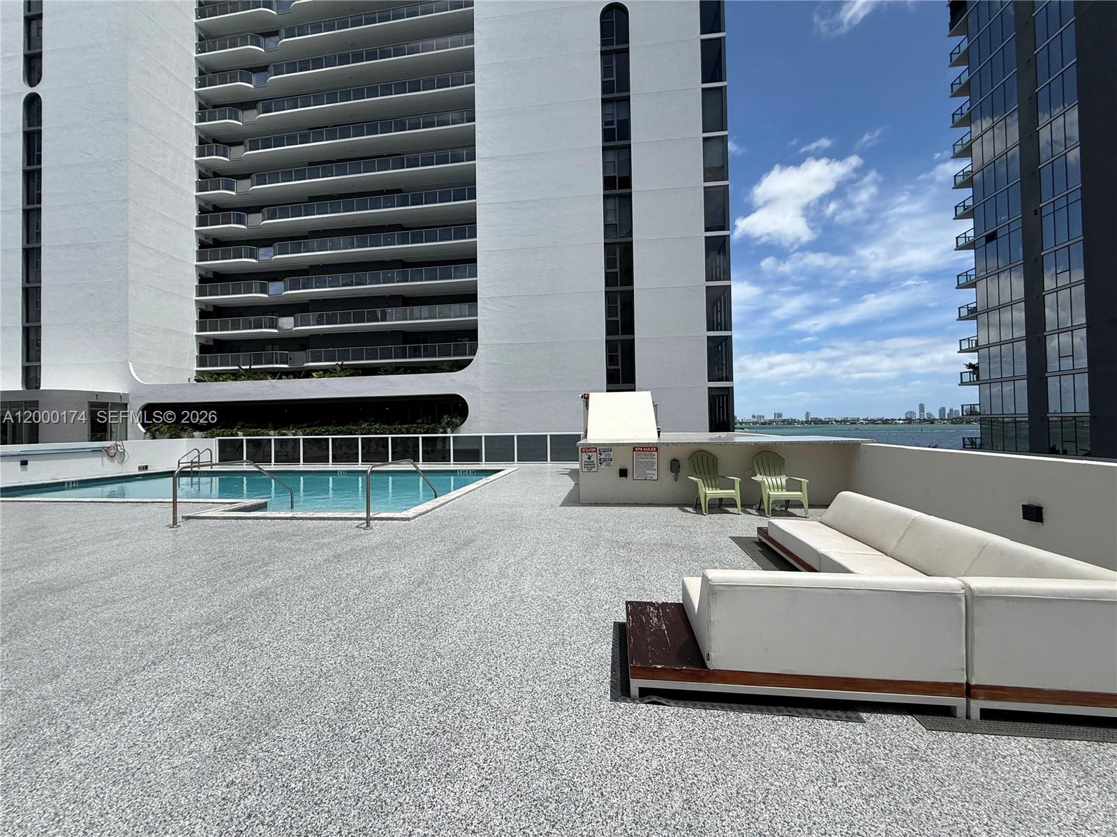 image 23 Biscayne Bay40