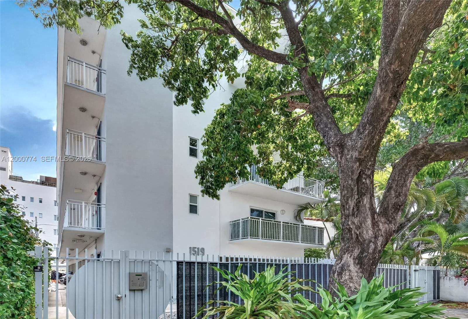 1519 Drexel Ave #201