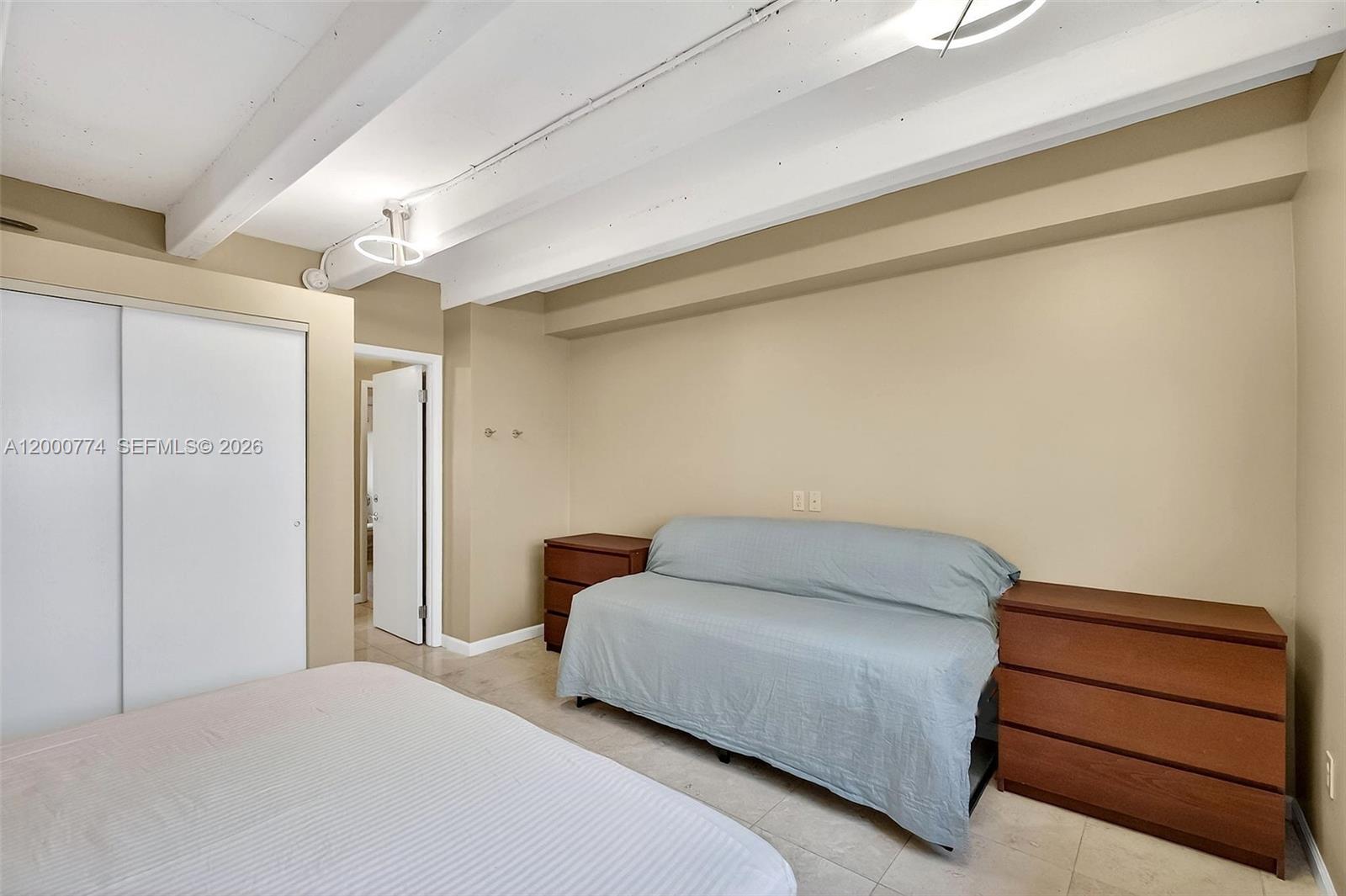 1519 Drexel Ave #201 Miami Beach, FL 33139