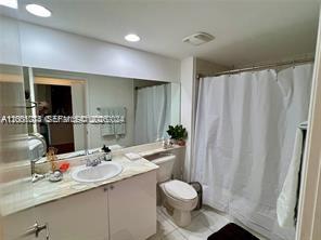 image The Venture at Aventura9